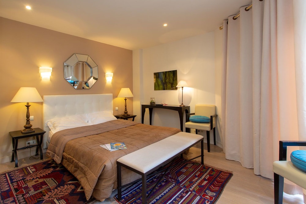 new providence hotel