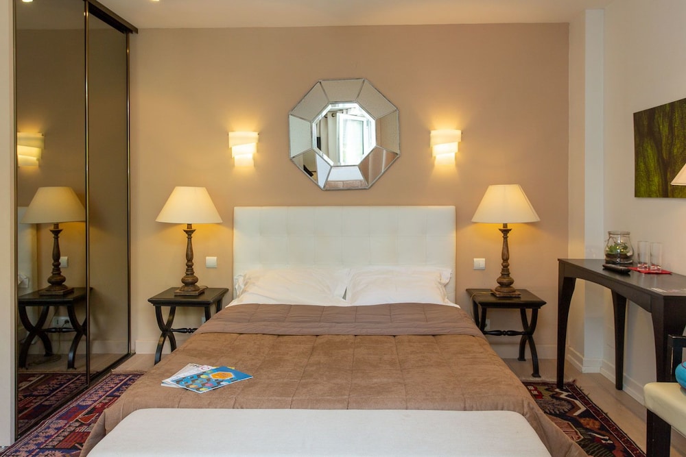 new providence hotel