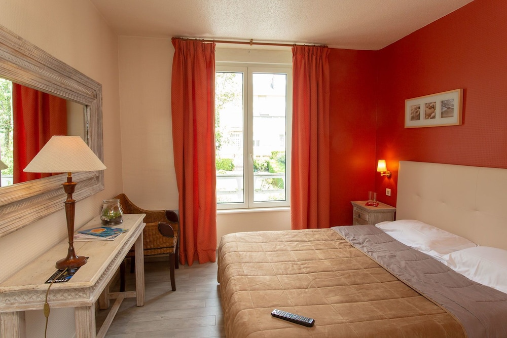 new providence hotel