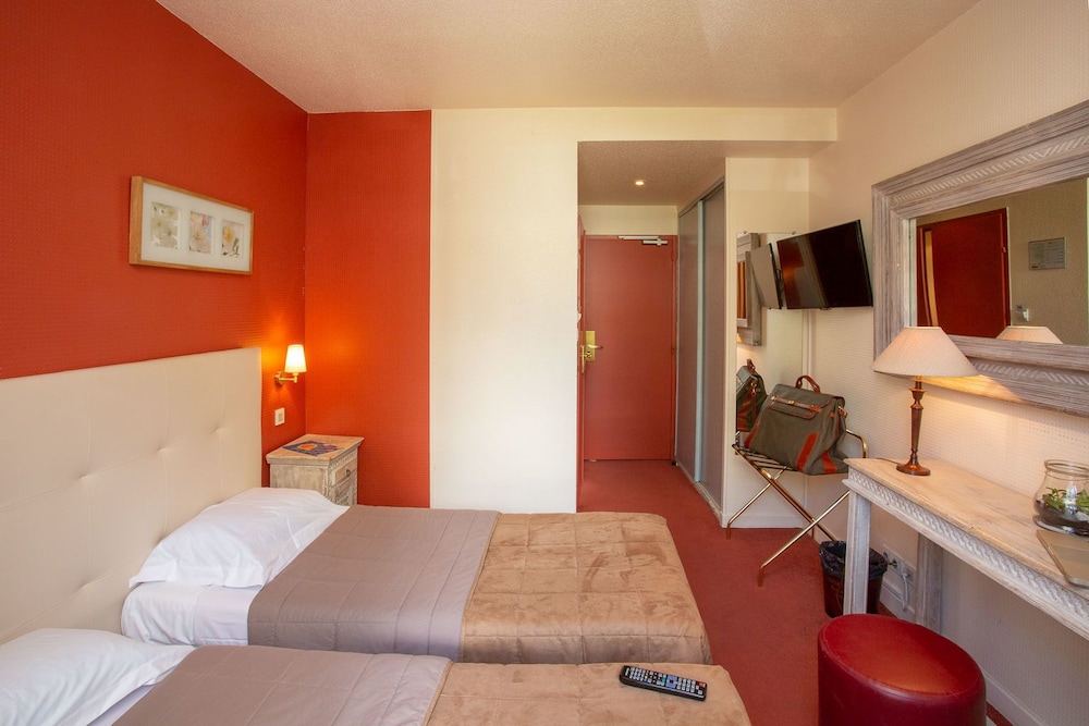 new providence hotel