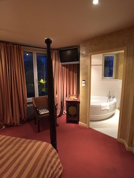 new providence hotel