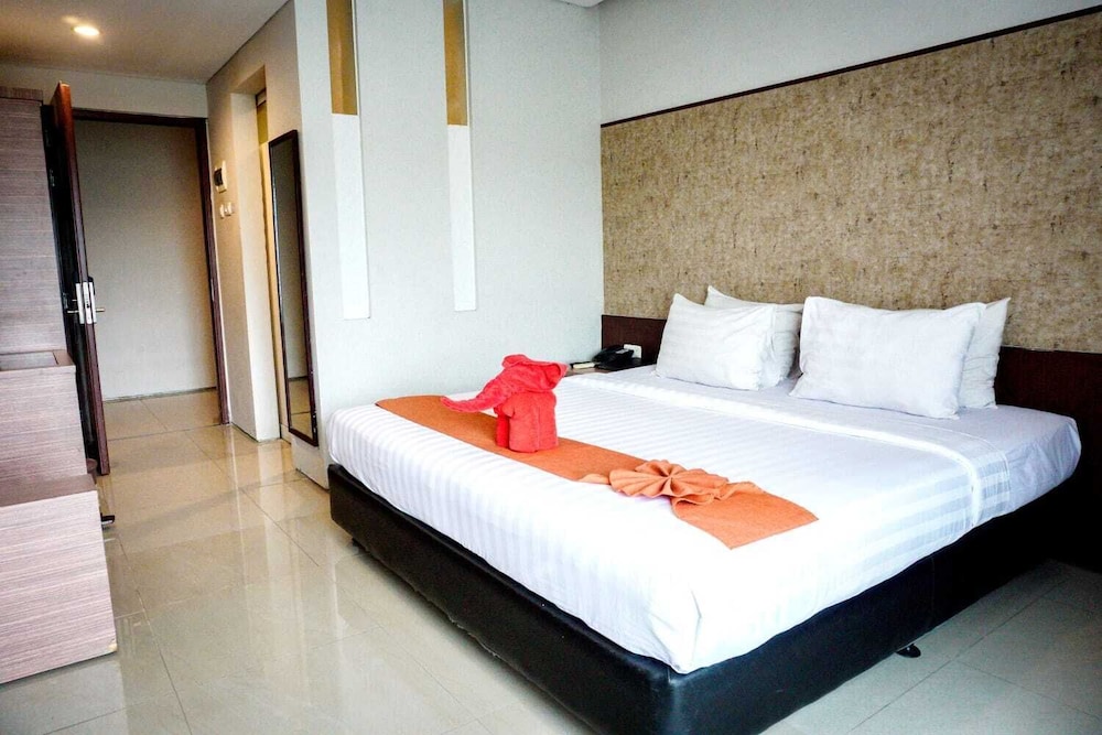 andelir hotel simpang lima semarang