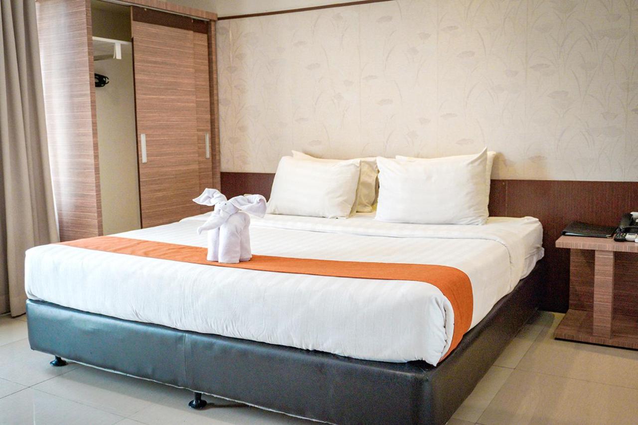 andelir hotel simpang lima semarang