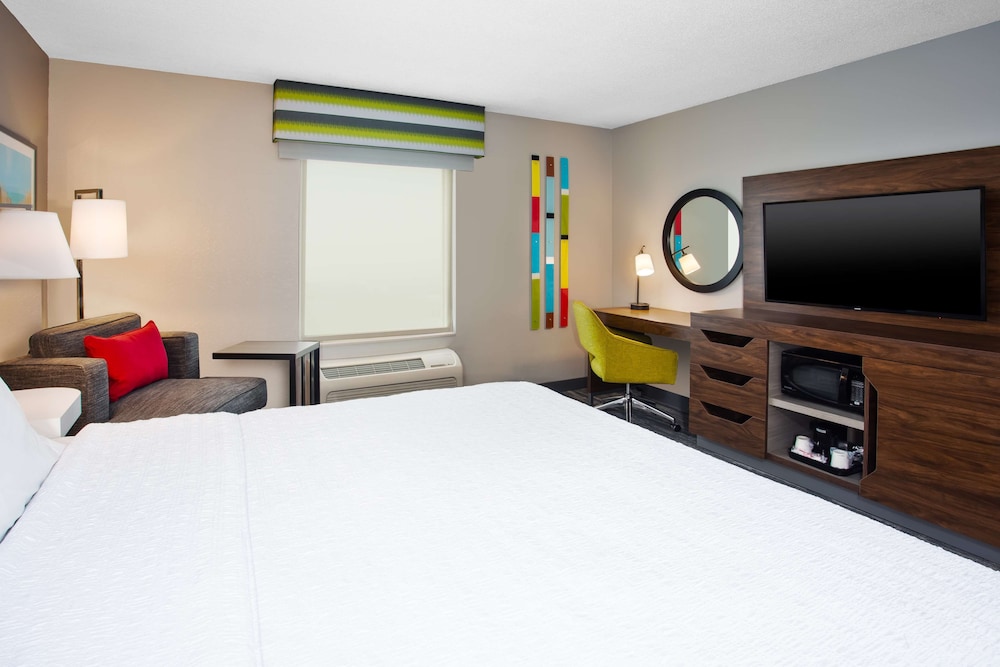 hampton inn and suites cape coral fort myers area fl