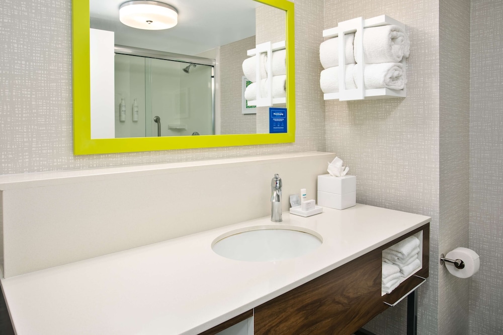 hampton inn and suites cape coral fort myers area fl