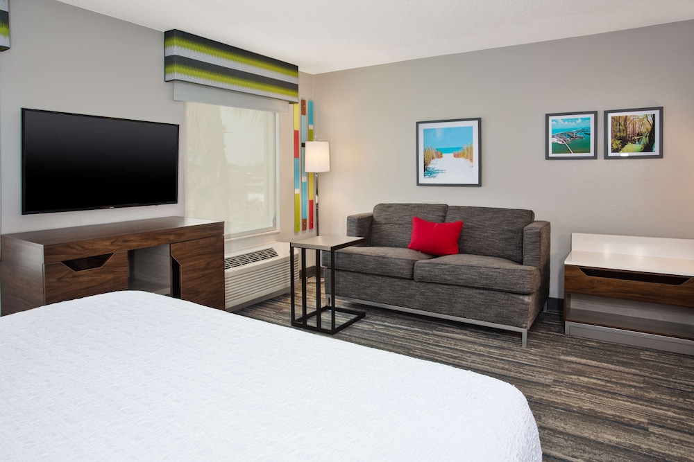 hampton inn and suites cape coral fort myers area fl