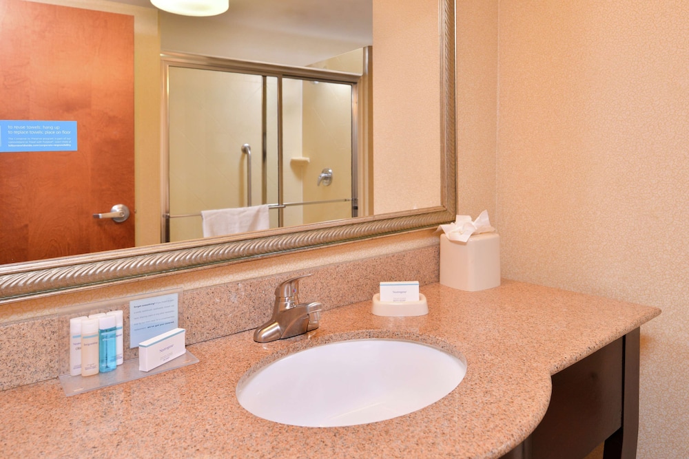 hampton inn and suites cape coral fort myers area fl