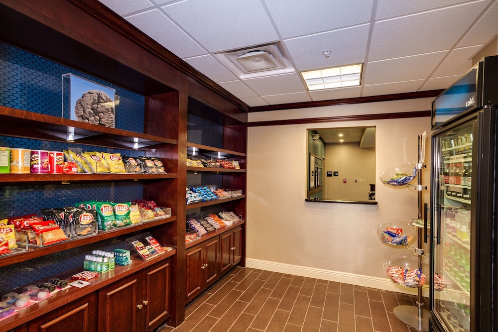 hampton inn and suites cape coral fort myers area fl