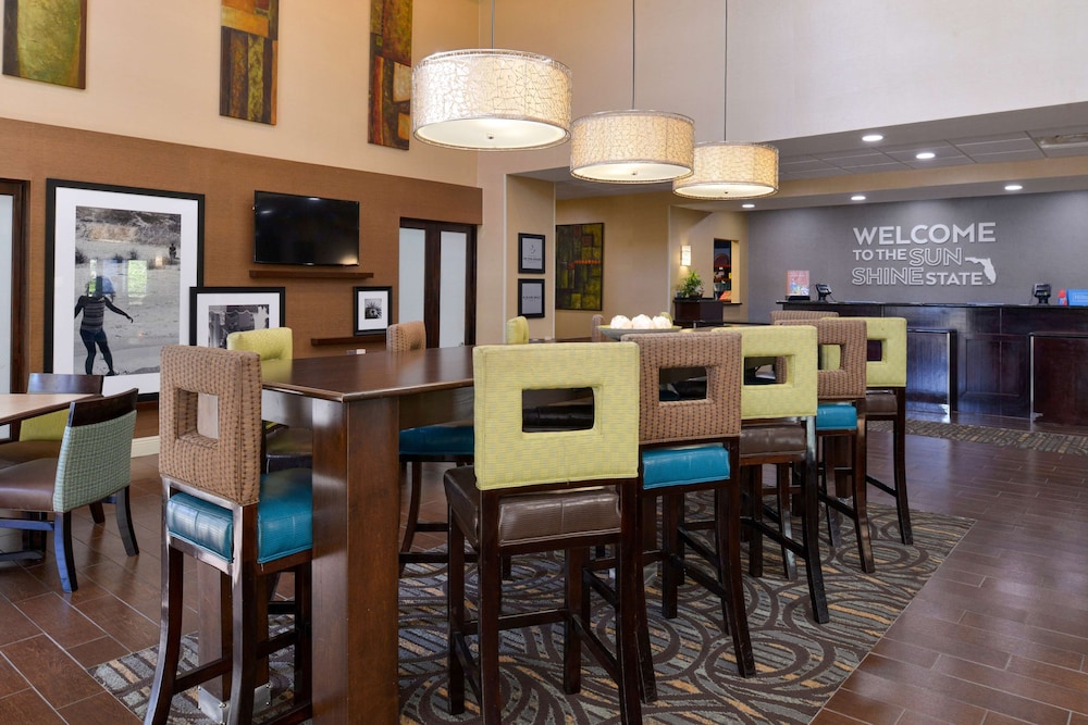 hampton inn and suites cape coral fort myers area fl