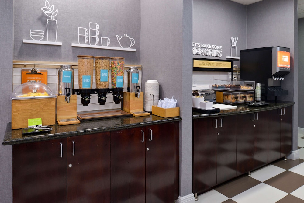 hampton inn and suites cape coral fort myers area fl