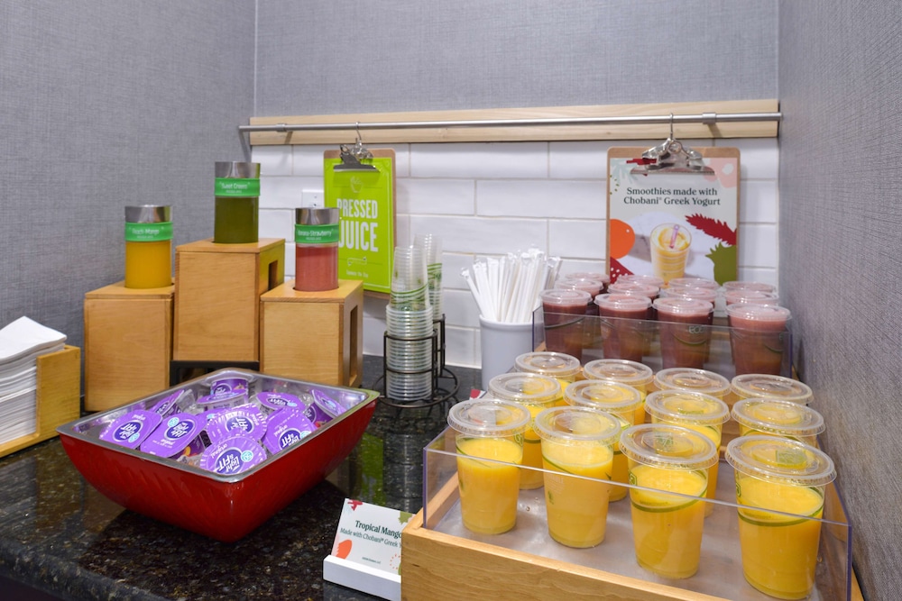 hampton inn and suites cape coral fort myers area fl