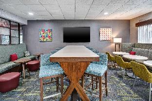 hampton inn and suites cape coral fort myers area fl