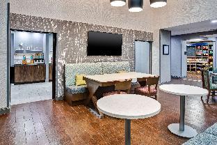 hampton inn and suites cape coral fort myers area fl