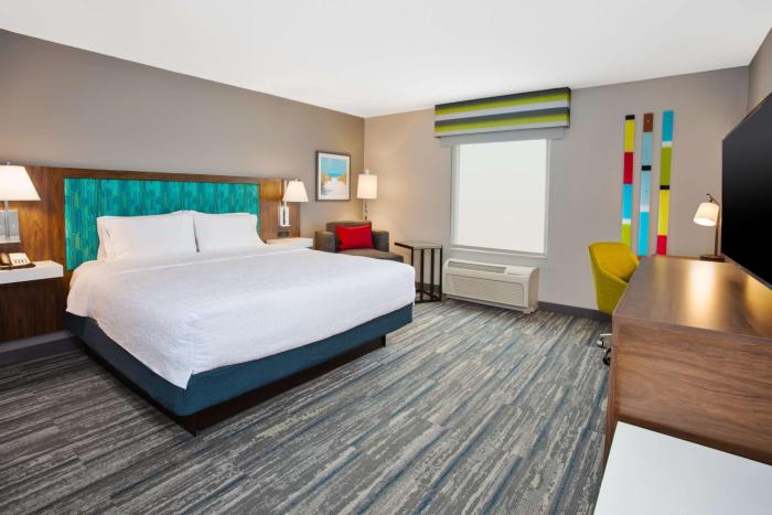 hampton inn and suites cape coral fort myers area fl