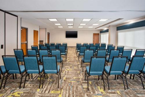 hampton inn and suites cape coral fort myers area fl