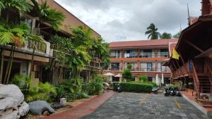 grand thai house resort