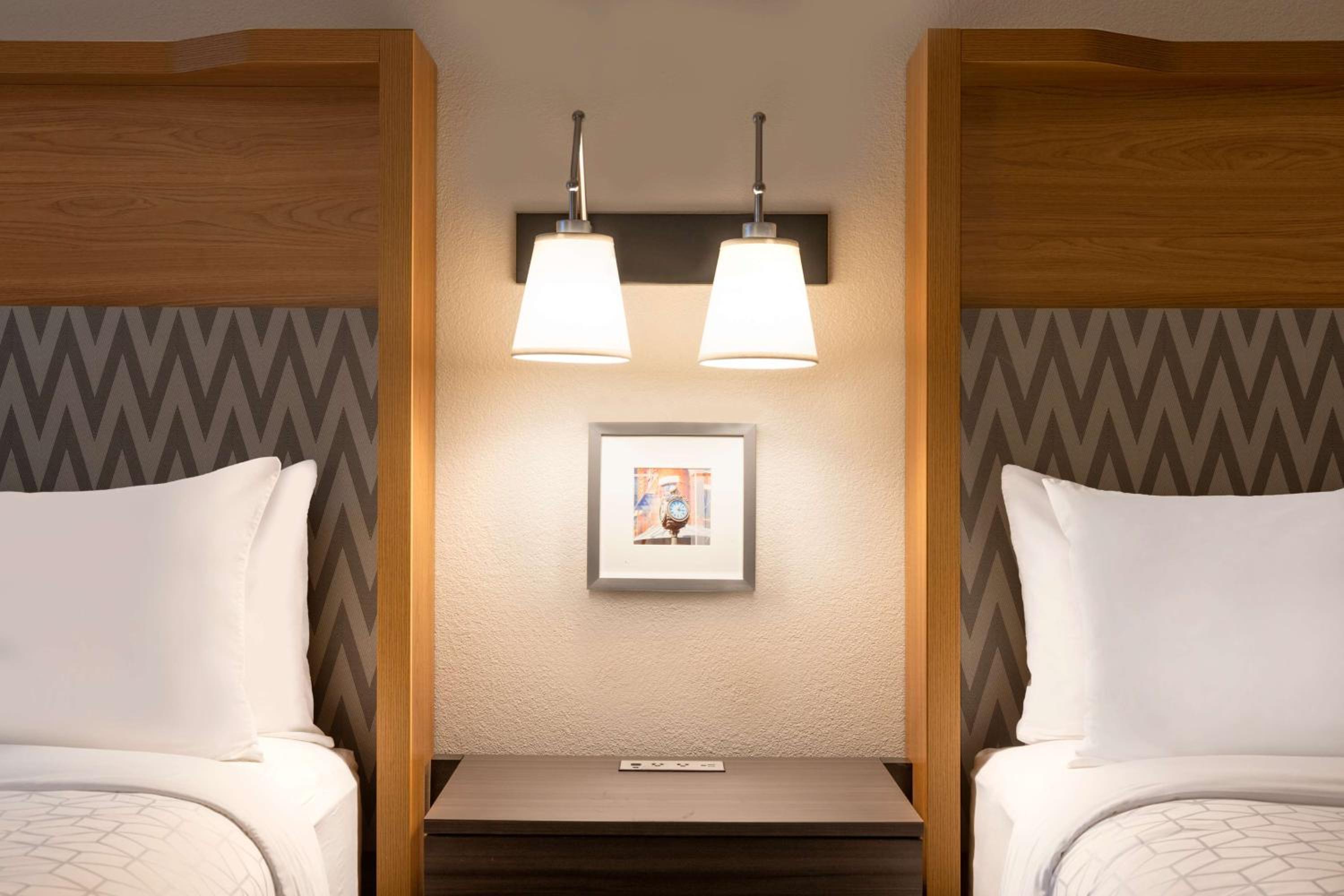doubletree by hilton fort worth south