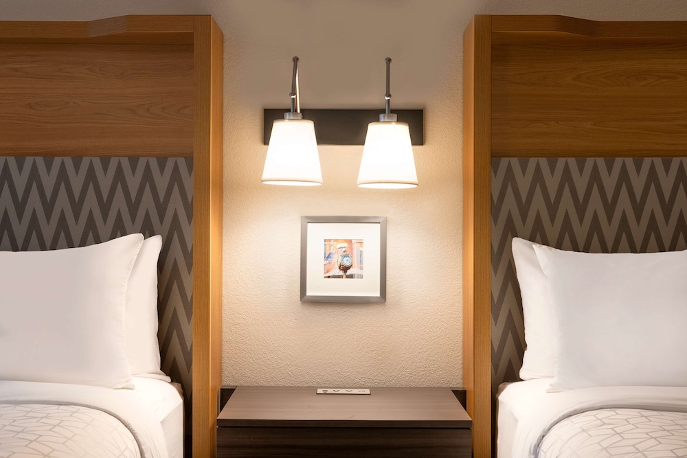 doubletree by hilton fort worth south