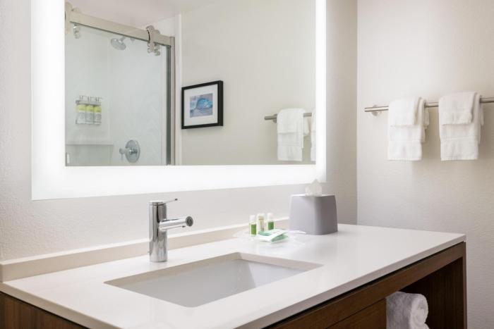 doubletree by hilton fort worth south