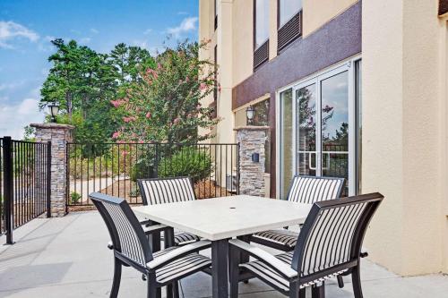 wyndham garden charlotte airport southeast