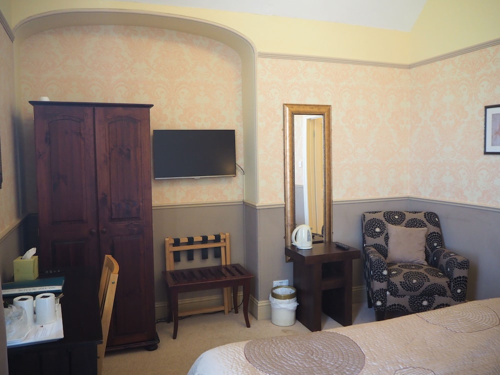 meare manor