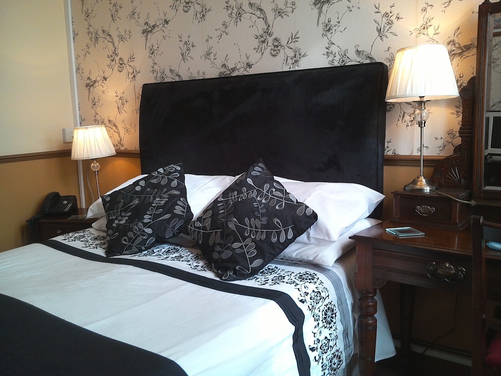 meare manor