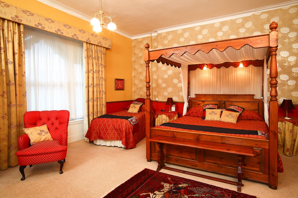 meare manor
