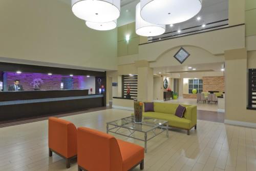 doubletree by hilton chatsworth