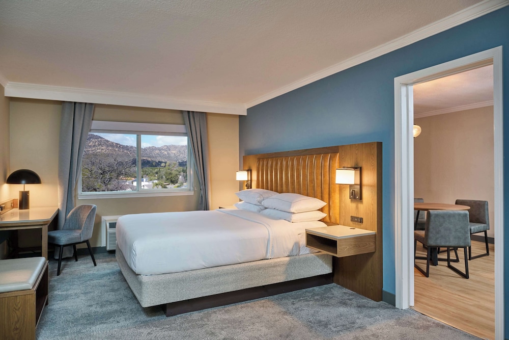 doubletree by hilton chatsworth