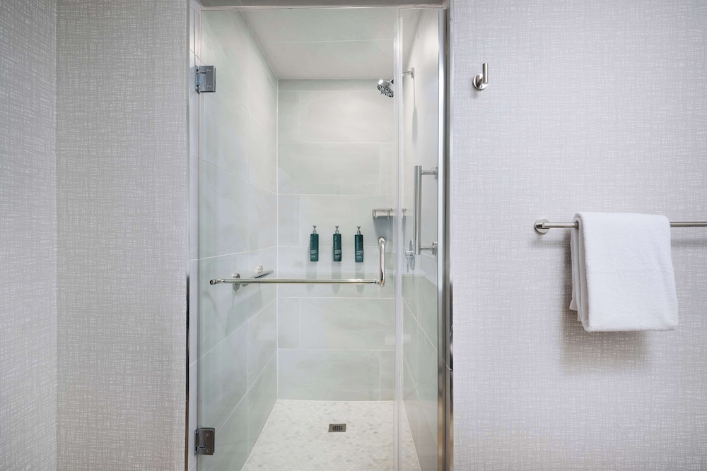 doubletree by hilton chatsworth