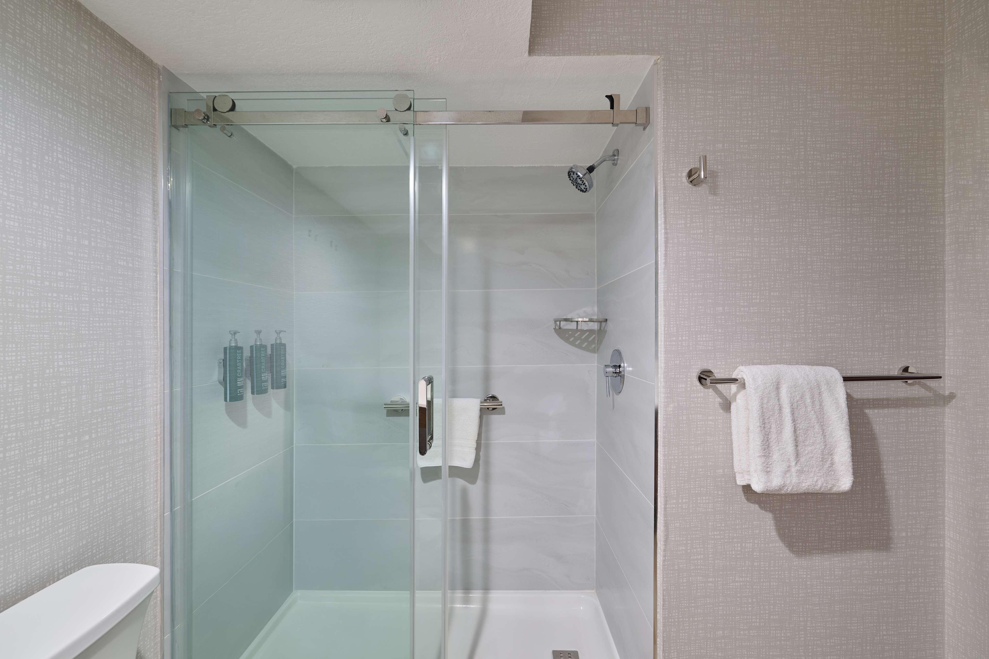 doubletree by hilton chatsworth