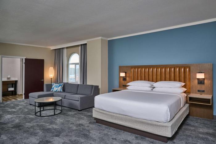 doubletree by hilton chatsworth