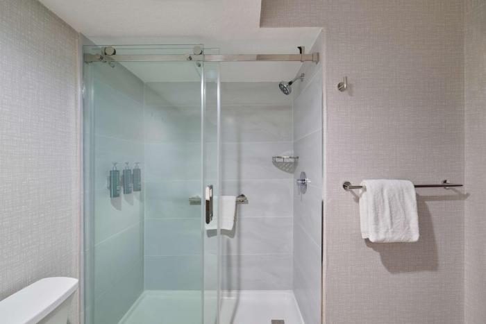 doubletree by hilton chatsworth