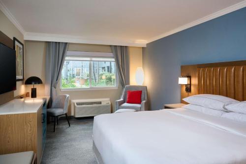 doubletree by hilton chatsworth