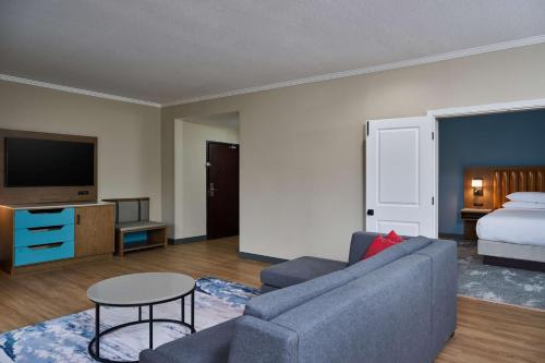 doubletree by hilton chatsworth