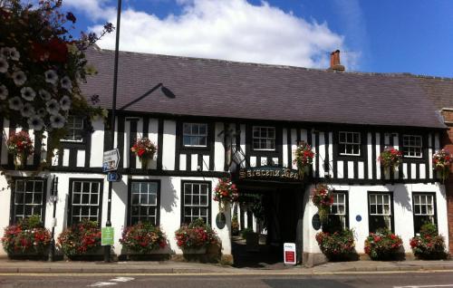 the saracens head hotel