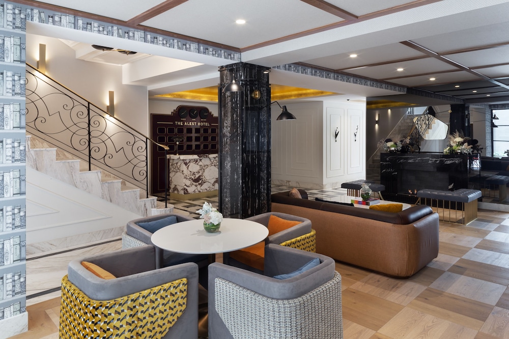 the alest hotel