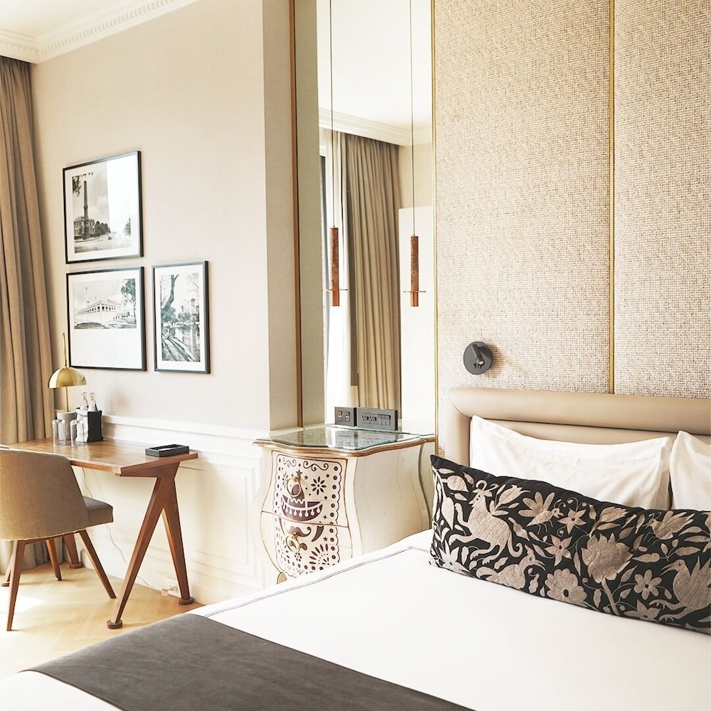 the alest hotel