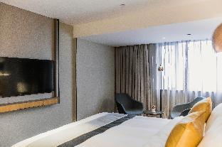 home inn selected shanghai expo garden chengshan road metro station
