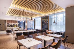 atour hotel jinan gongye south road cbd