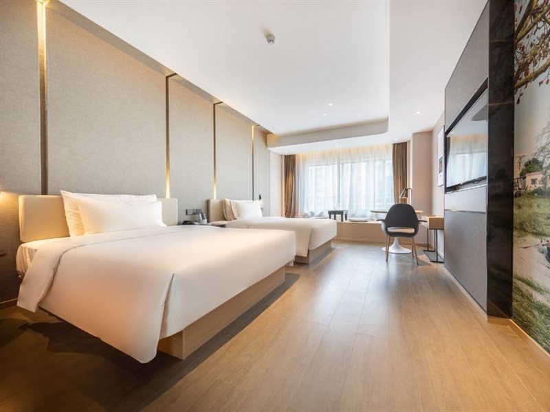 atour hotel zhonghan north station v park