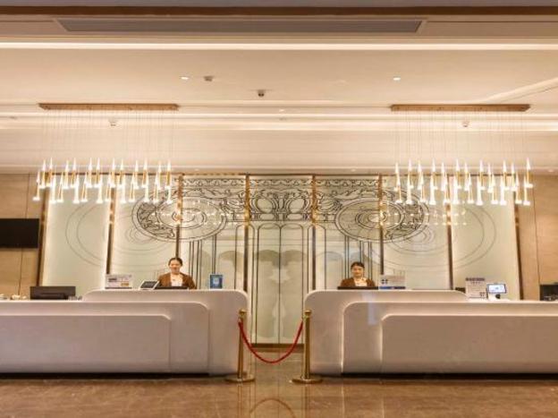 yeste international hotel jinhu plaza south lake park subway station
