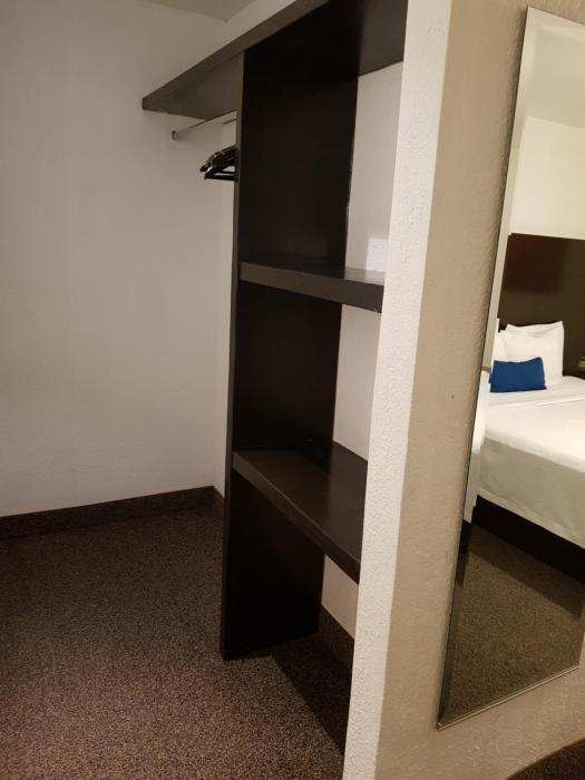 hotel principado tijuana zona aeropuerto