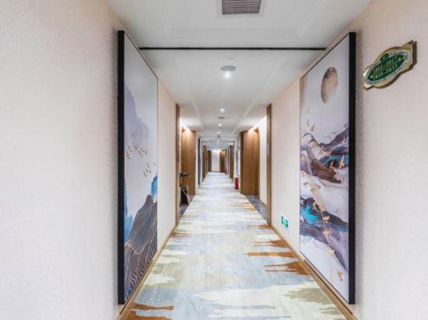 vienna international hotel loudi stadium