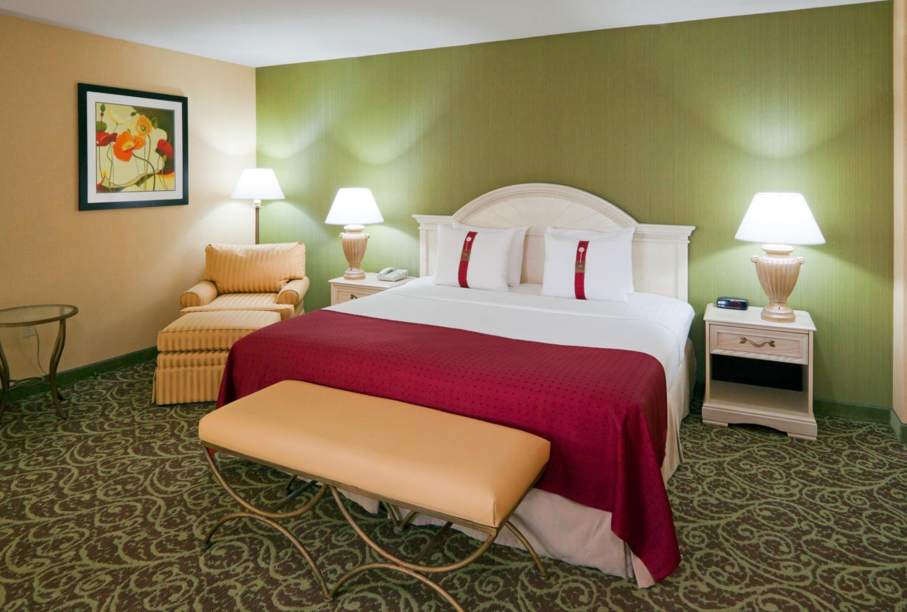 holiday inn chantilly dulles expo center by ihg