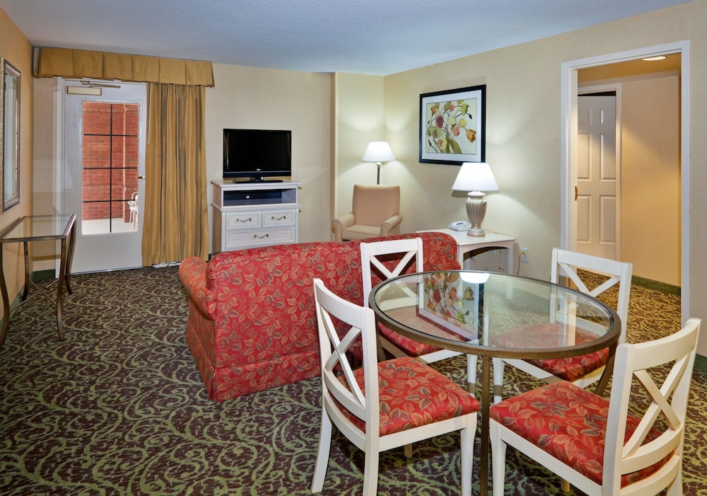 holiday inn chantilly dulles expo center by ihg