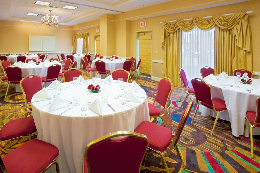 holiday inn chantilly dulles expo center by ihg