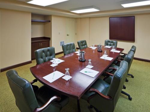 holiday inn chantilly dulles expo center by ihg