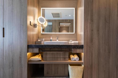 atour hotel lanzhou anning zhonghai plaza