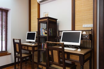 Rimping Village Hotel,Chiang Mai>>Chang Moi,4 star